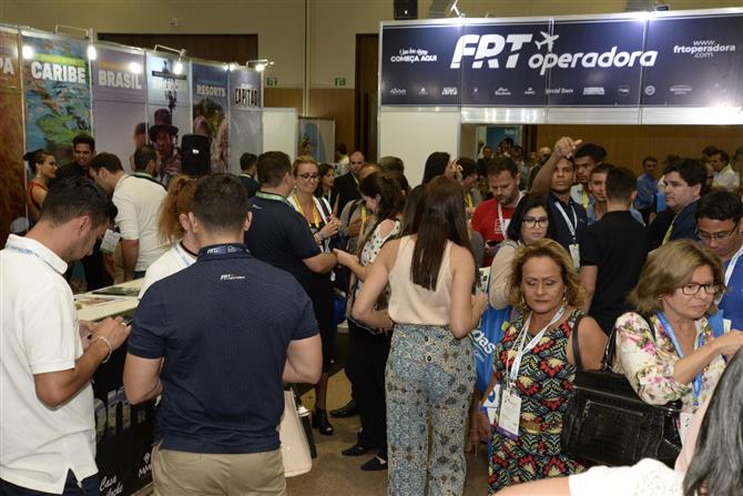 Corredor da FRT tem grande movimentação no Festival JPA. Operadora levou 145 agentes ao evento