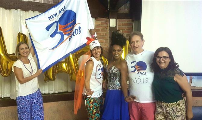 Ingrid Davidovich, Carla Davidovich, porta bandeira da Escola de Samba do Tatuapé, Marcelo Cusnir e Isabel Indolfo