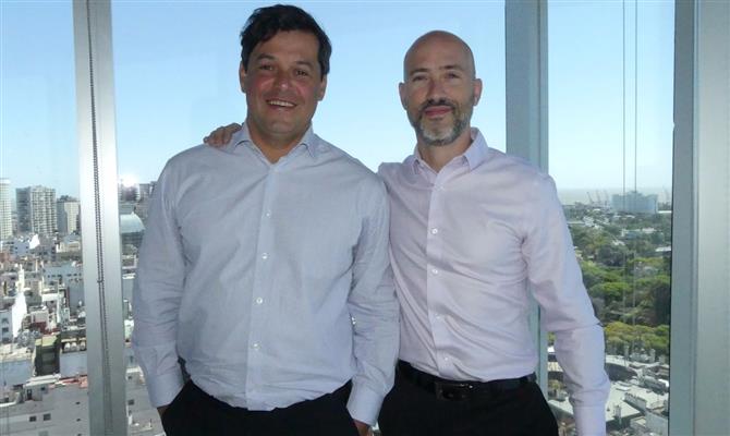 O presidente da Almundo no Brasil, Luciano Barreto, e o CEO da empresa, Juan Pablo Lafosse