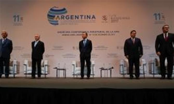Os dois blocos pretendiam anunciar o acordo comercial até o encerramento da 11ª Reunião Ministerial da Organização Mundial do Comércio, em Buenos Aires.