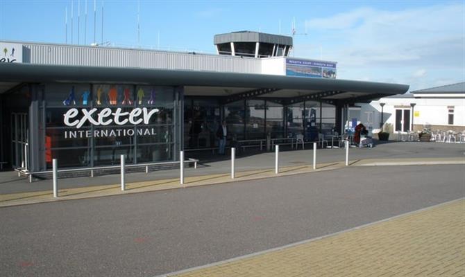 Aeroporto da pequena cidade de Exeter conquistou a ponta do ranking mundial satisfação do Happy Or Not