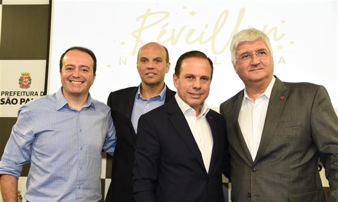 Marcelo Flores, da Playcorp, Claudio Carvalho e João Dória, da prefeitura de São Paulo, e David Barioni, da SPTuris, anunciaram as novidades para a virada deste ano