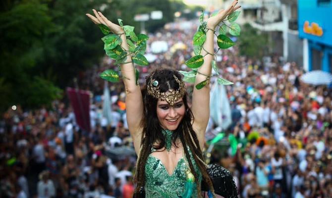 Desfiles de blocos vão agitar a capital paulista