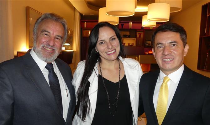 O presidente da GTA, Celso Guelfi, com a supervisora de Marketing, Fernanda Coelho, e o diretor comercial, Gelson Popazoglo