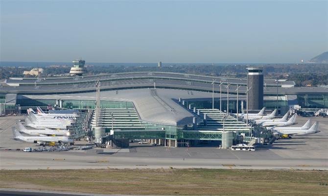 A capacidade máxima anual do aeroporto de Barcelona se elevará para 70 milhões