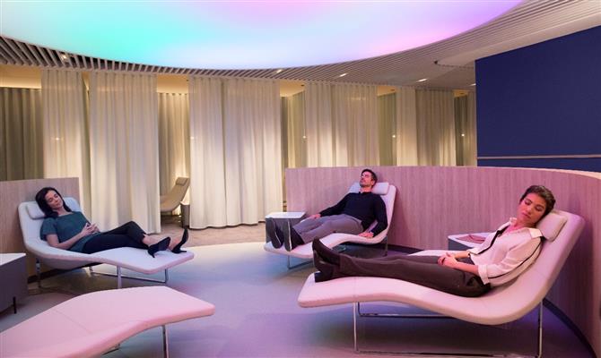 Espaço de relaxamento do lounge renovado