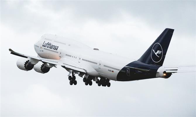 Lufthansa renovou seu logo no início deste ano