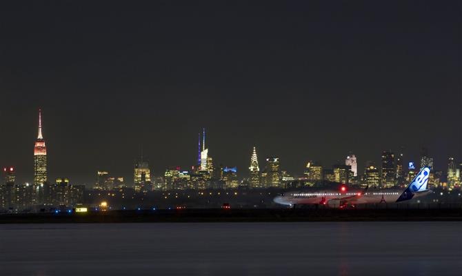 A321LR chega ao aeroporto JFK, em Nova York, após cruzar o Atlântico pela primeira vez