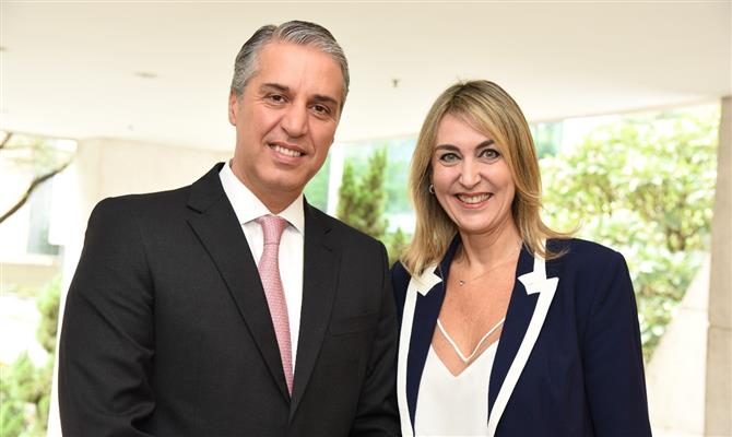 Fernando Fischer, presidente da Reed no Brasil, e Luciane Leite, da WTM Latin America
