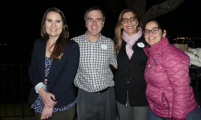 Gabriela Delai, Eduardo Rocha e Deborah Baldin, todos da Disney, junto com Fernanda Vanetta, da Pegasus Transportation