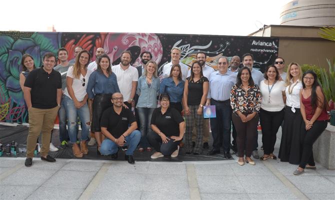 17 agentes de Florianópolis e São Paulo se reuniram no evento com executivos da Avianca Brasil e da Rextur Advance
