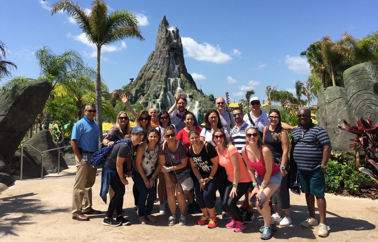 Grupo passou pelo Volcano Bay, novo parque da Universal