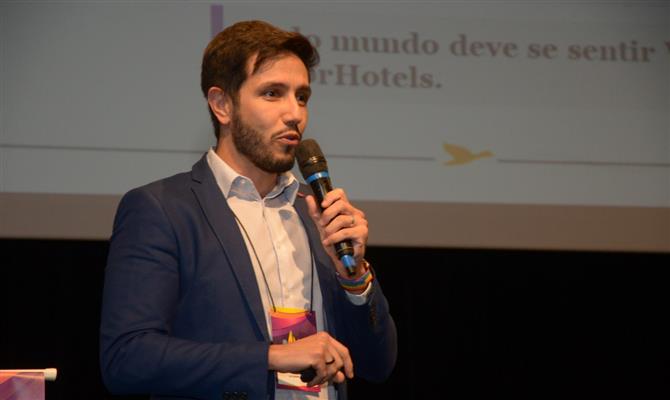 Ewerton Camarano, da Accor Hotels, fala sobre trabalho da rede hoteleira com o nicho