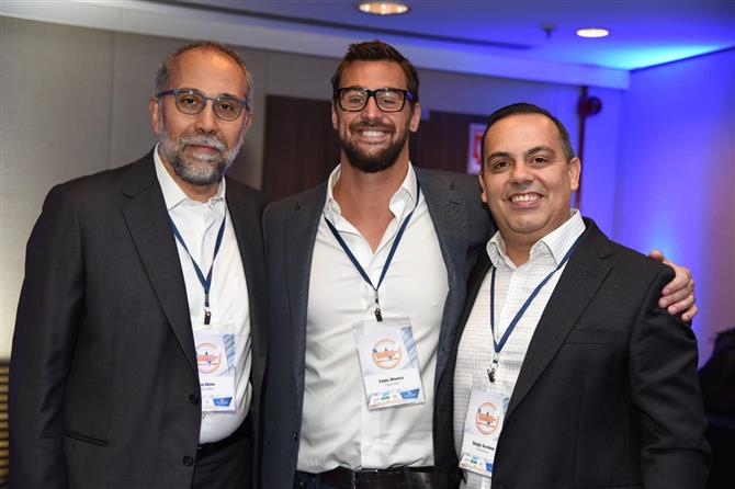 Rui Alves (Grupo Flytour), Fábio Oliveira e Sérgio Santana (ambos da Flytour Franchising)