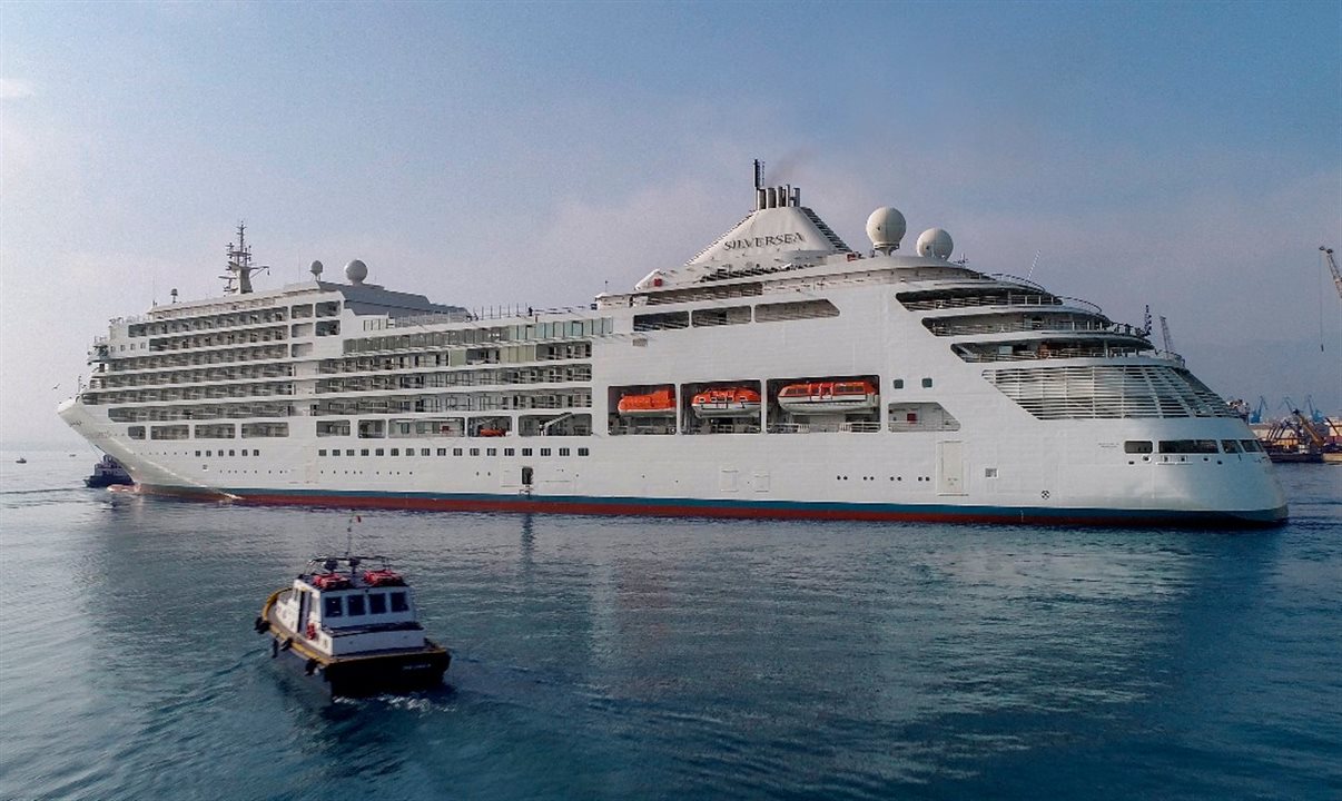 Royal Caribbean assume posse total da Silversea Cruises, dois anos depois de adquirir uma participação de dois terços