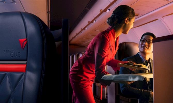 Em voos selecionados, Clientes Delta One poderão escolher refeições com antecedência