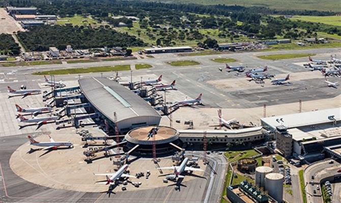 Aeroporto de Brasília sofre com falta de abastecimento