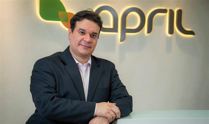 Antes diretor de Marketing e Produtos, Luiz Gustavo da Costa é o novo CEO da April no Brasil