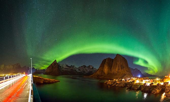 Na estação, já é possível começar a avistar as auroras boreais