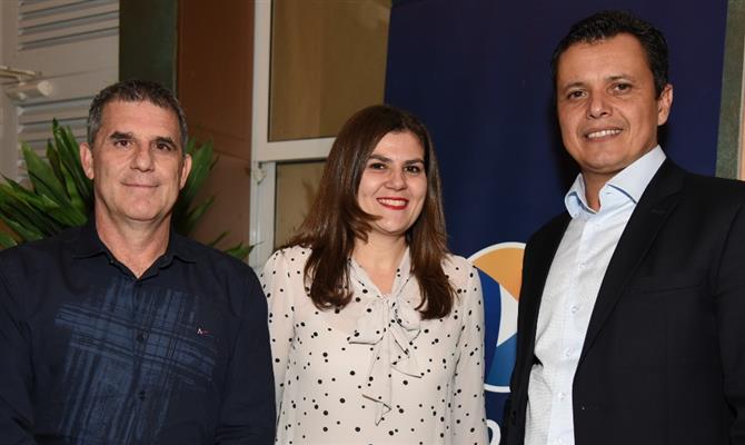 Mario Antonio Couto (diretor de Vendas do Grupo Trend), Erica Salvagni (gerente de Marketing da Ata) e Carlos Barbosa (diretor da Ata no Brasil)