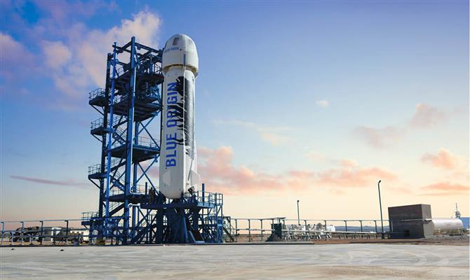Foguetes da Blue Origin levarão turistas a uma experiência de alguns minutos na órbita do planeta