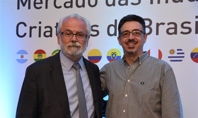 Presidente da Apex Brasil, Roberto Jaguaribe, com o ministro da Cultura, Sérgio Sá Leitão, durante o lançamento do Mic BR no Cinearte, em São Paulo