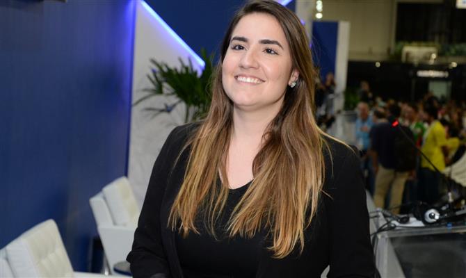 Gerente de Indústria de Viagens do Facebook, Renata Mendes Cerqueira, explicou durante Abav Expo como empresas podem usar redes sociais para aumentar as vendas