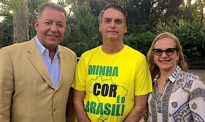 Jair Bolsonaro recebe Alexandre Sampaio (CNC e FBHA) e Sonia Chami (Rio CVB)
