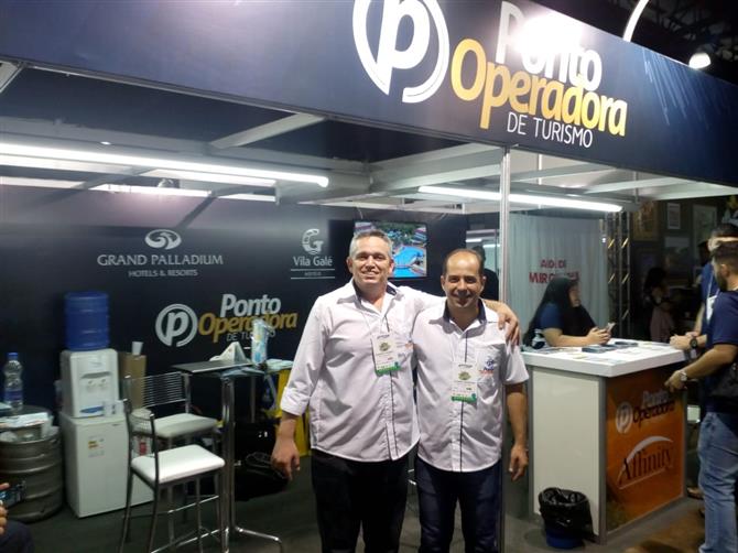Eduardo Vicente de Carvalho, diretor, e Luciano Carvalho, gerente da Ponto Operadora