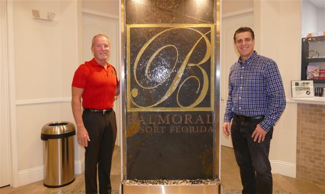 Robb Kenyon, do Balmoral Resort, e Patrick Yvars, do Visit Orlando