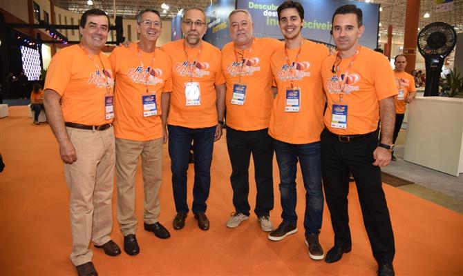 Ivo Lins, Elói Oliveira, Rui Alves, Michael Barkoczy, Christiano Oliveira e Fábio Rossi, parte da diretoria do Grupo Flytour