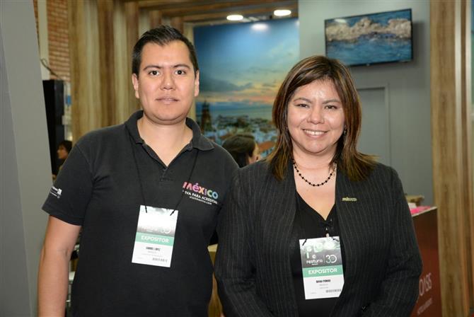 Gabriel Lopez e Diana Pomar, do Turismo do México