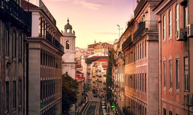 Lisboa passa a cobrar dois euros por noite 