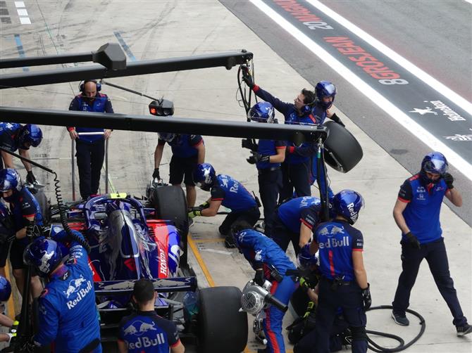 DENTRO DO CAMAROTE PADDOCK CLUB EM INTERLAGOS PARA O GP DO BRASIL