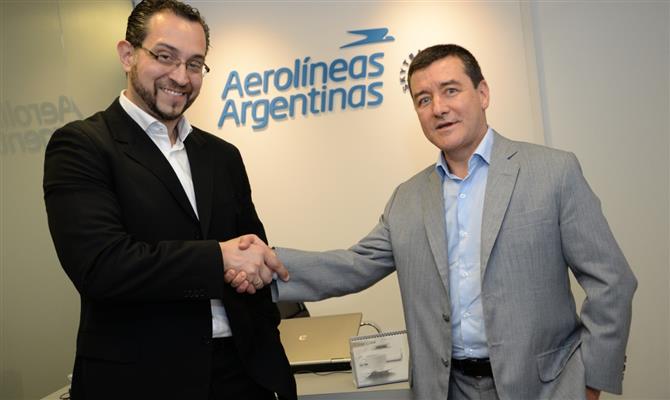 Diógenes Toloni, diretor geral da Aerolíneas no País, e Ivan Cadahia Blanco, diretor comercial da empresa
