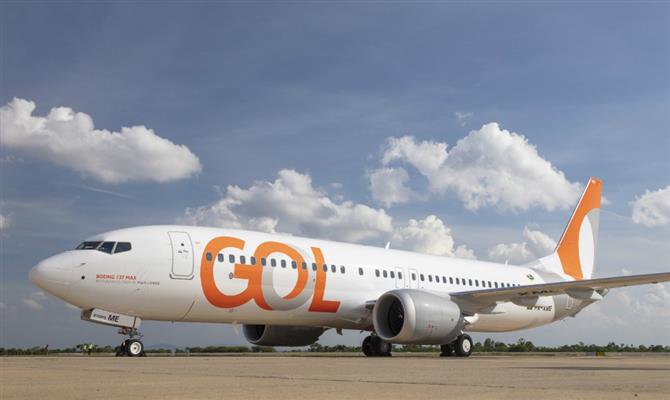O Boeing 737 Max da Gol conta com o novo logotipo, lançado em 2015 