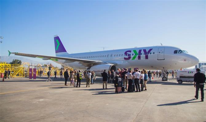 Airbus 320neo da Sky Airline pousou no Aeroporto de Guarulhos (SP) nesta segunda-feira