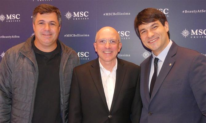 Kléber de Silva (Abreu), Aldo Leone (Agaxtur) e Ignacio Hidalgo (diretor de Vendas da MSC no Brasil)