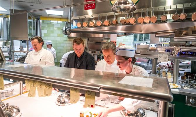 Além de desenvolver novos pratos, o novo chef criará o Chef's Table by Daniel Boulud, tour pela cozinha com experiência gastronômica de cinco etapas