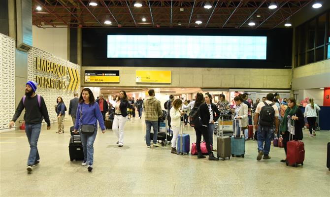 Aeroporto Internacional de Guarulhos, em São Paulo, prevê a circulação de 690 mil passageiros durante o feriado prolongado
