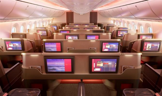 Nova cabine Premium Business de Boeing 767 da Latam Peru