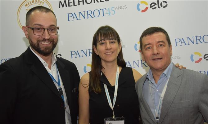 Diógenes Toloni, Gisela Marino e Ivan Cadahia, da Aerolíneas Argentinas