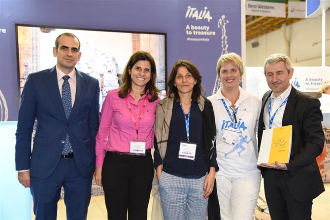 Rene Contreras, da República Dominicana