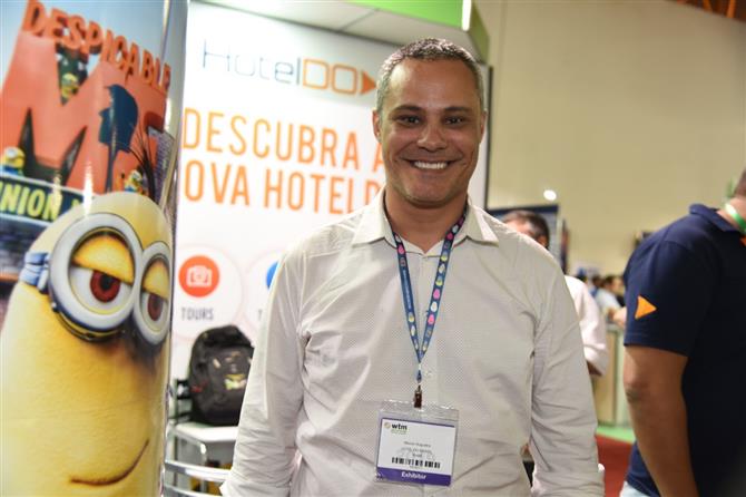 Rene Contreras, da República Dominicana