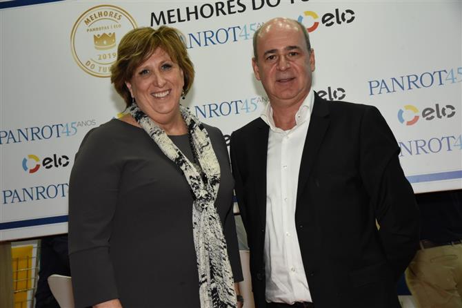 Liz Bittner, do Travel South USA, e José Madeira, representante do destino no Brasil