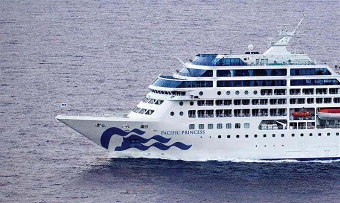 Pacific Princess oferece experiência de navio pequeno, para apenas 670 passageiros