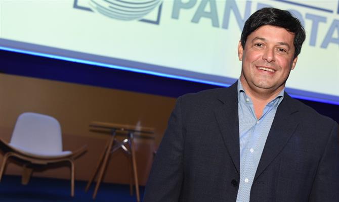 Luciano Barreto, fundador e CEO da startup Anfitrião Prime, participou do Fórum PANROTAS 2018