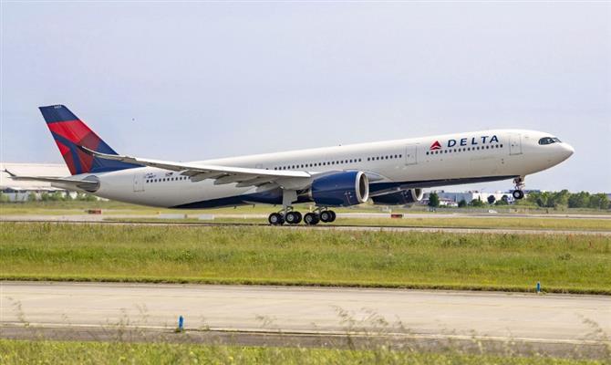 Primeiro A330-900 da Delta pousa em Seattle (EUA)