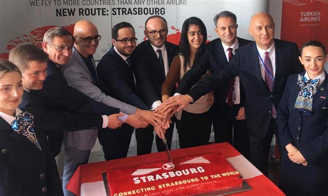 Ömer Faruk Sönmez, vice-presidente de Vendas da Turkish Airlines no Sul da Europa, esteve presente à cerimônia de inauguração ocorrida em Estrasburgo