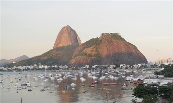 O Rio de Janeiro é a cidade mais procurada por estrangeiros que querem se divertir e descansar
